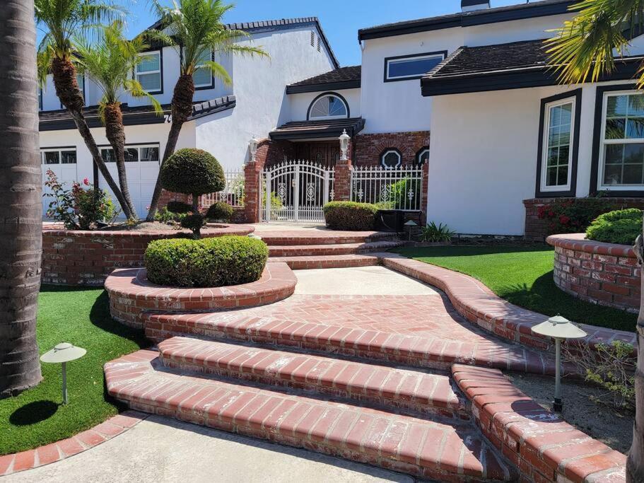 Luxury Hill With Spectacular View Apartment Anaheim
